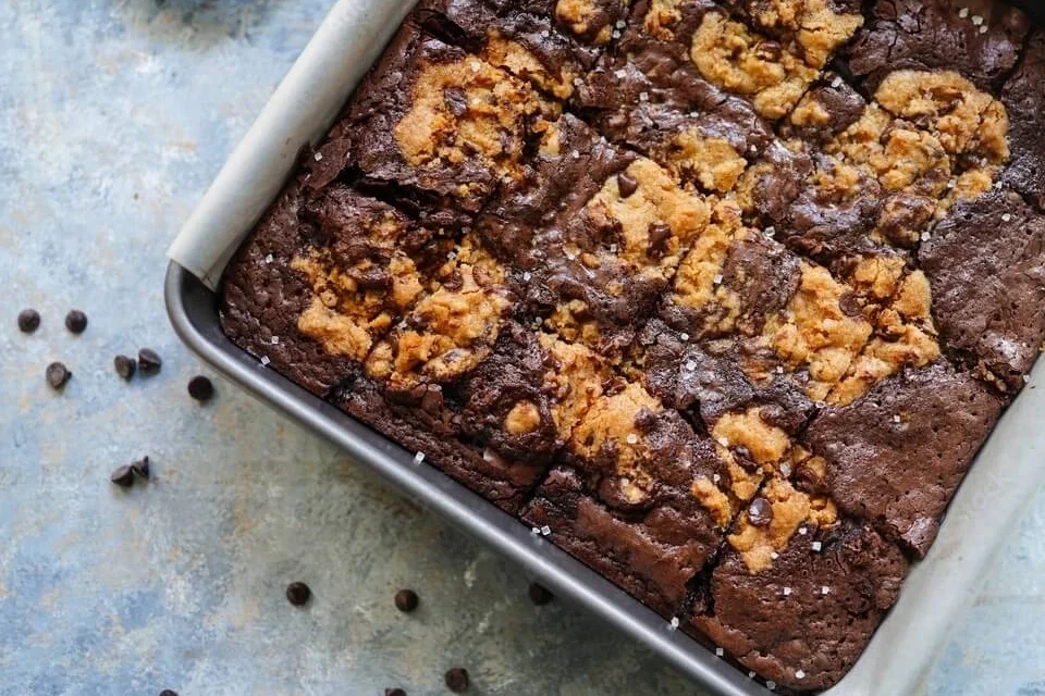 "Easy Brookie Recipe: Brownie Meets Cookie Delight"